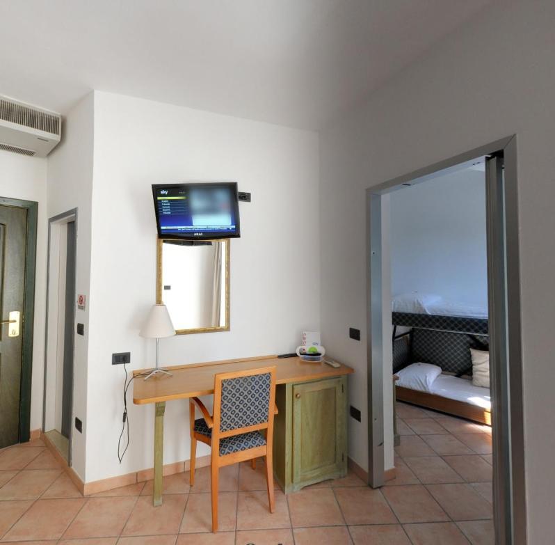 Hotel Plaza Llido Degli Estensi Oda fotoğraf