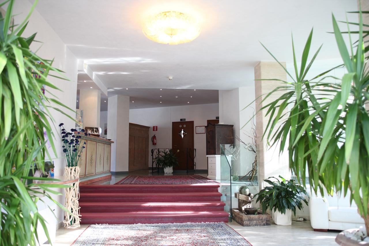 Hotel Plaza Llido Degli Estensi Dış mekan fotoğraf