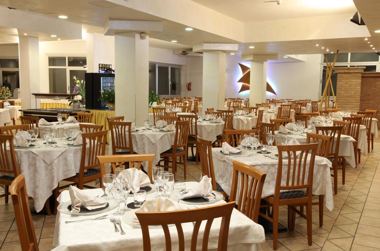 Hotel Plaza Llido Degli Estensi Dış mekan fotoğraf