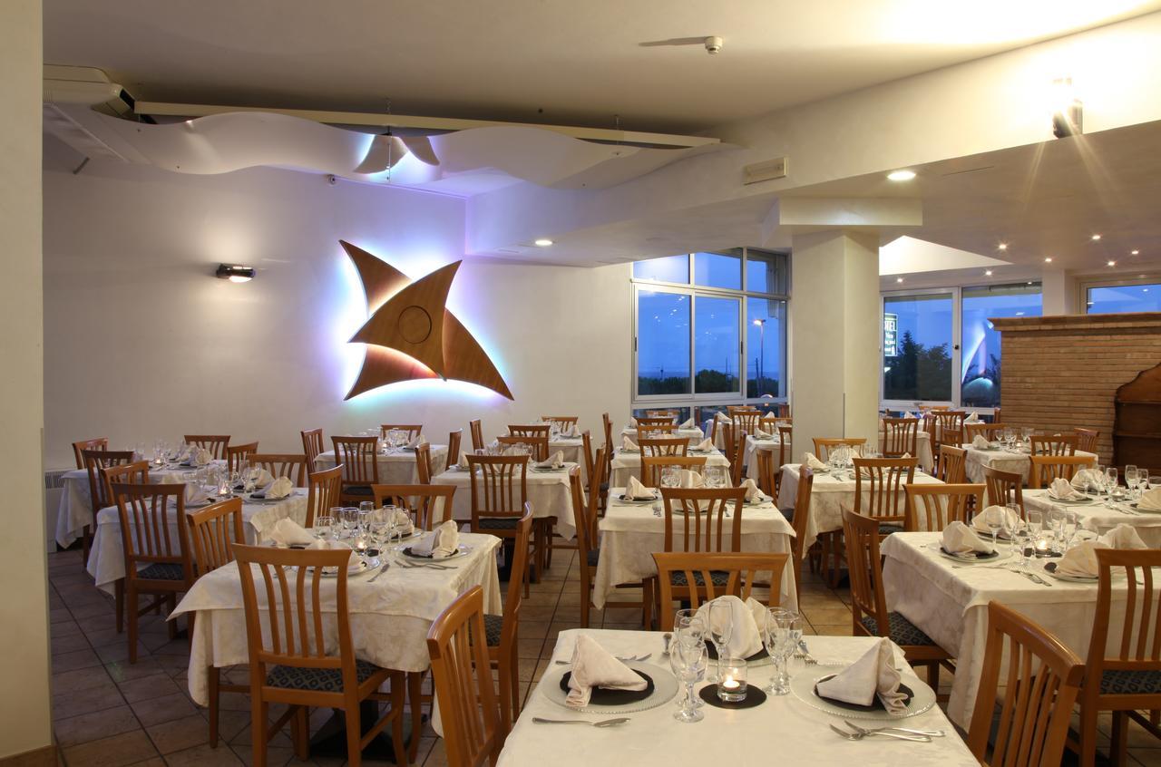Hotel Plaza Llido Degli Estensi Dış mekan fotoğraf