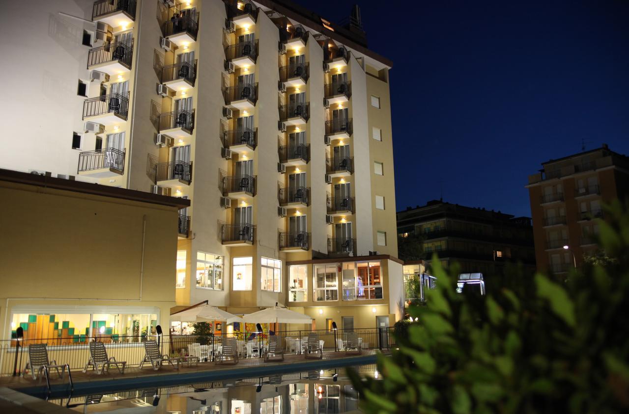 Hotel Plaza Llido Degli Estensi Dış mekan fotoğraf