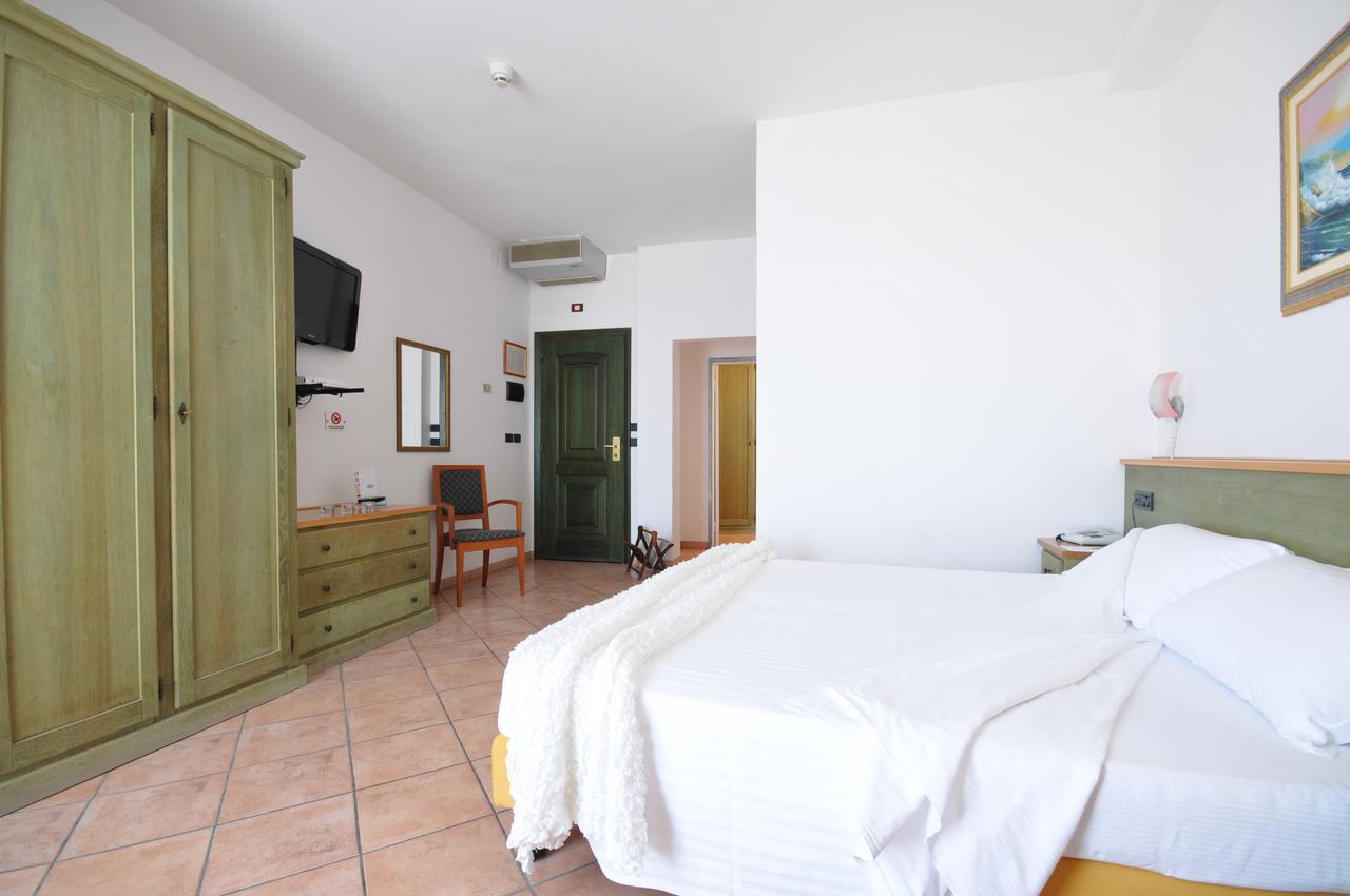 Hotel Plaza Llido Degli Estensi Dış mekan fotoğraf